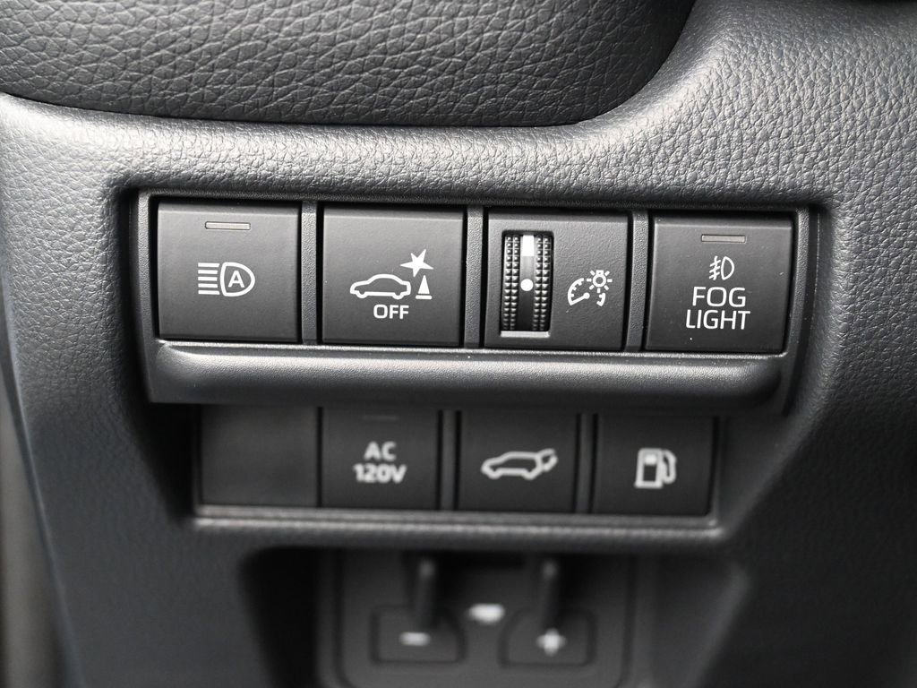 Certified 2025 Toyota Land Cruiser w/ Premium Package image 15