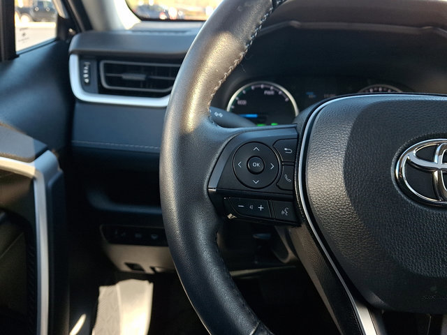 Used 2022 Toyota RAV4 XLE image 21