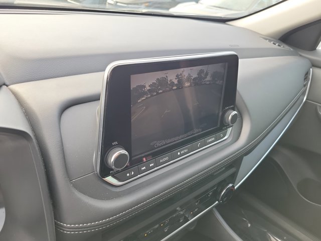 Used 2024 Nissan Rogue S FWD image 27