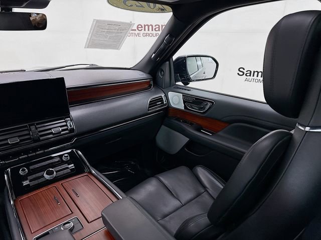 Used 2023 Lincoln Navigator L Reserve image 25