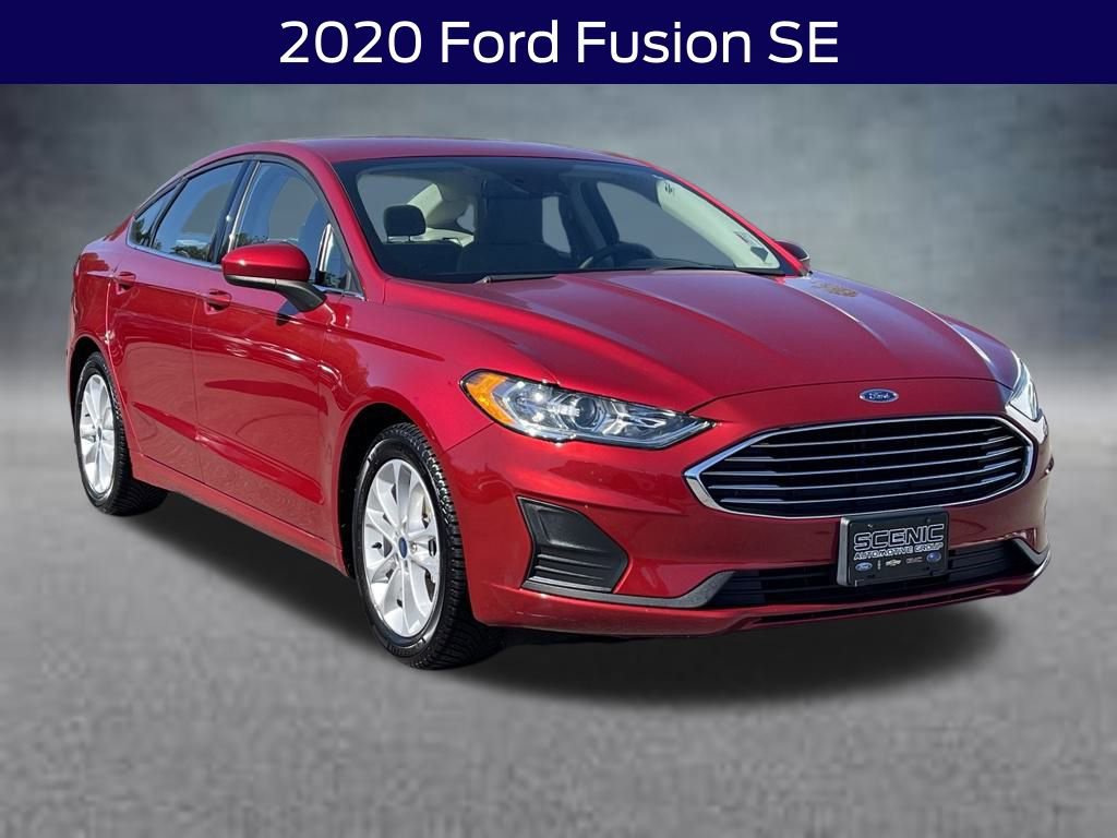 Used 2020 Ford Fusion SE image 1