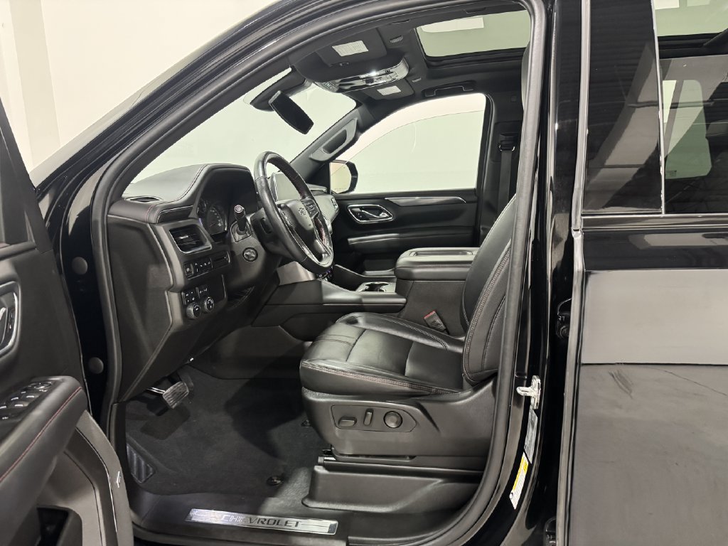 Used 2021 Chevrolet Tahoe RST w/ Luxury Package AWD/4WD image 13