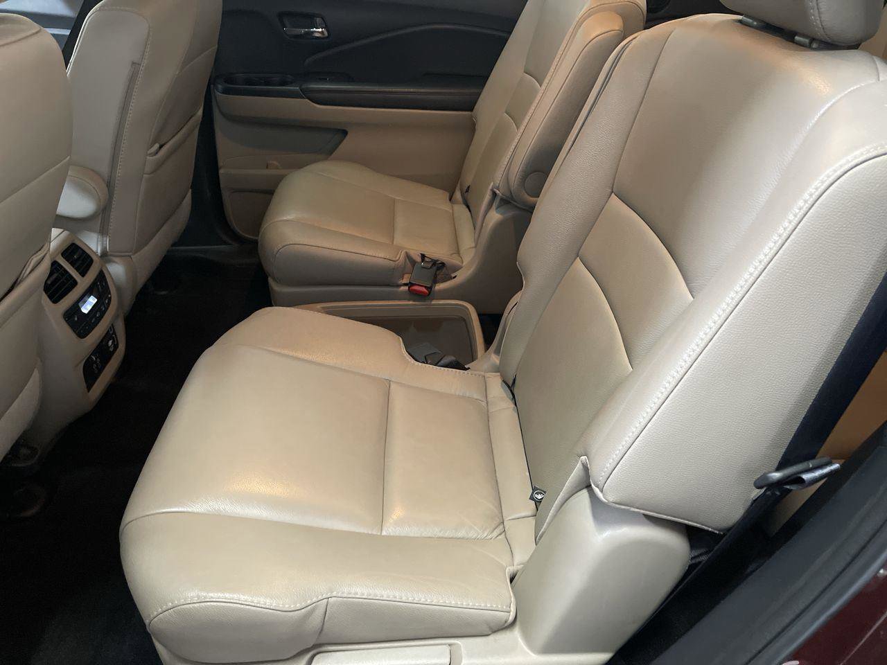 Used 2022 Honda Pilot Touring image 23