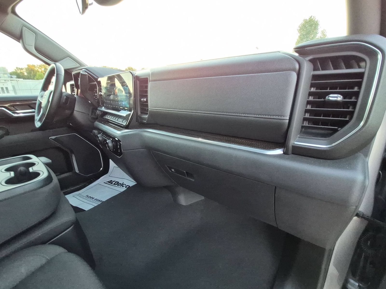 Used 2026 Chevrolet Silverado 1500 RST RWD image 31