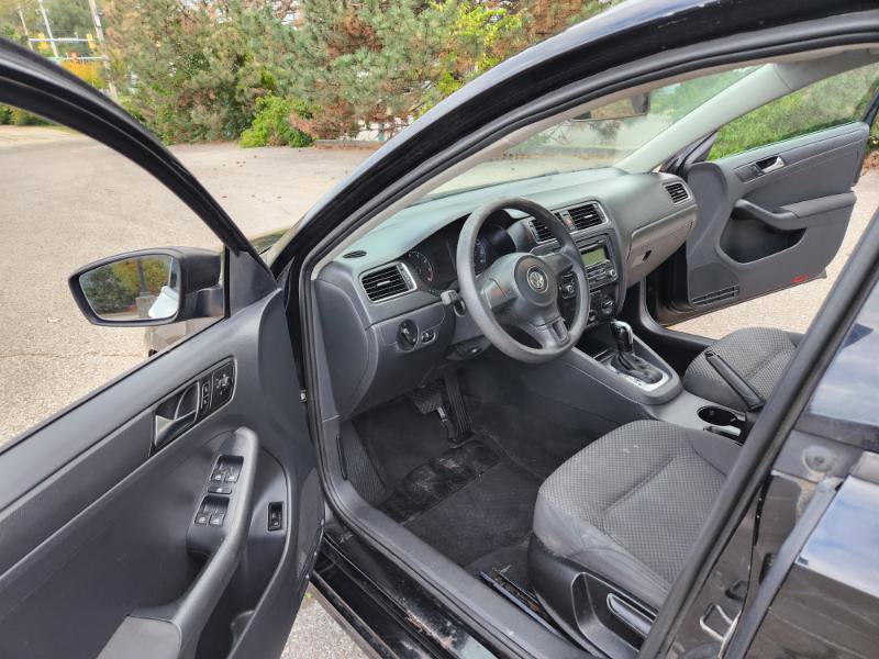 Used 2011 Volkswagen Jetta S image 23