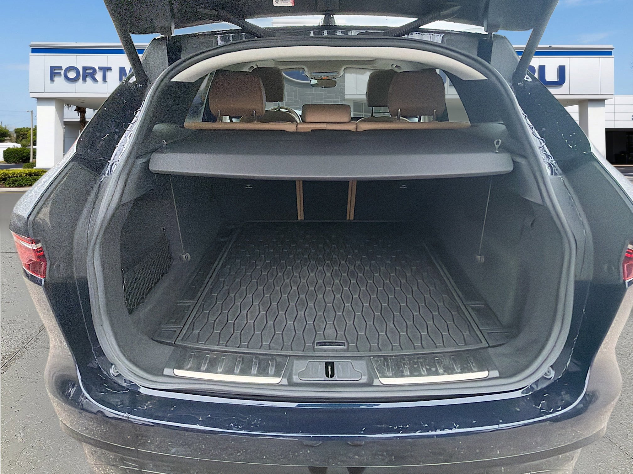 Used 2022 Jaguar F-PACE S image 12