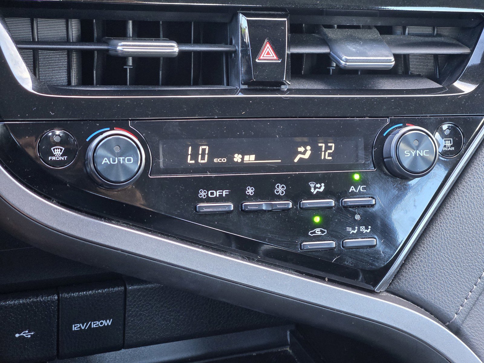 Used 2022 Toyota Camry LE FWD image 20
