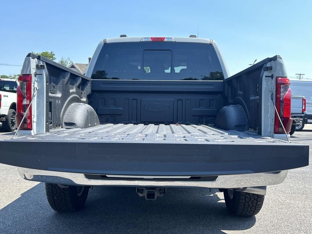New 2026 Ford F150 XLT w/ Equipment Group 302A MID AWD/4WD image 3