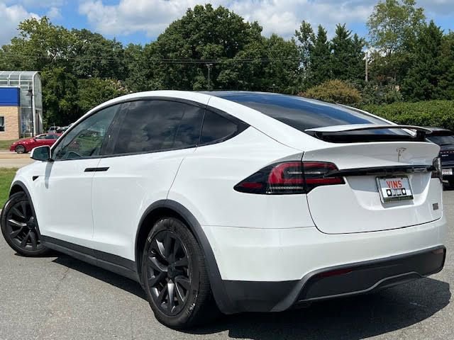 Used 2023 Tesla Model X Plaid image 10