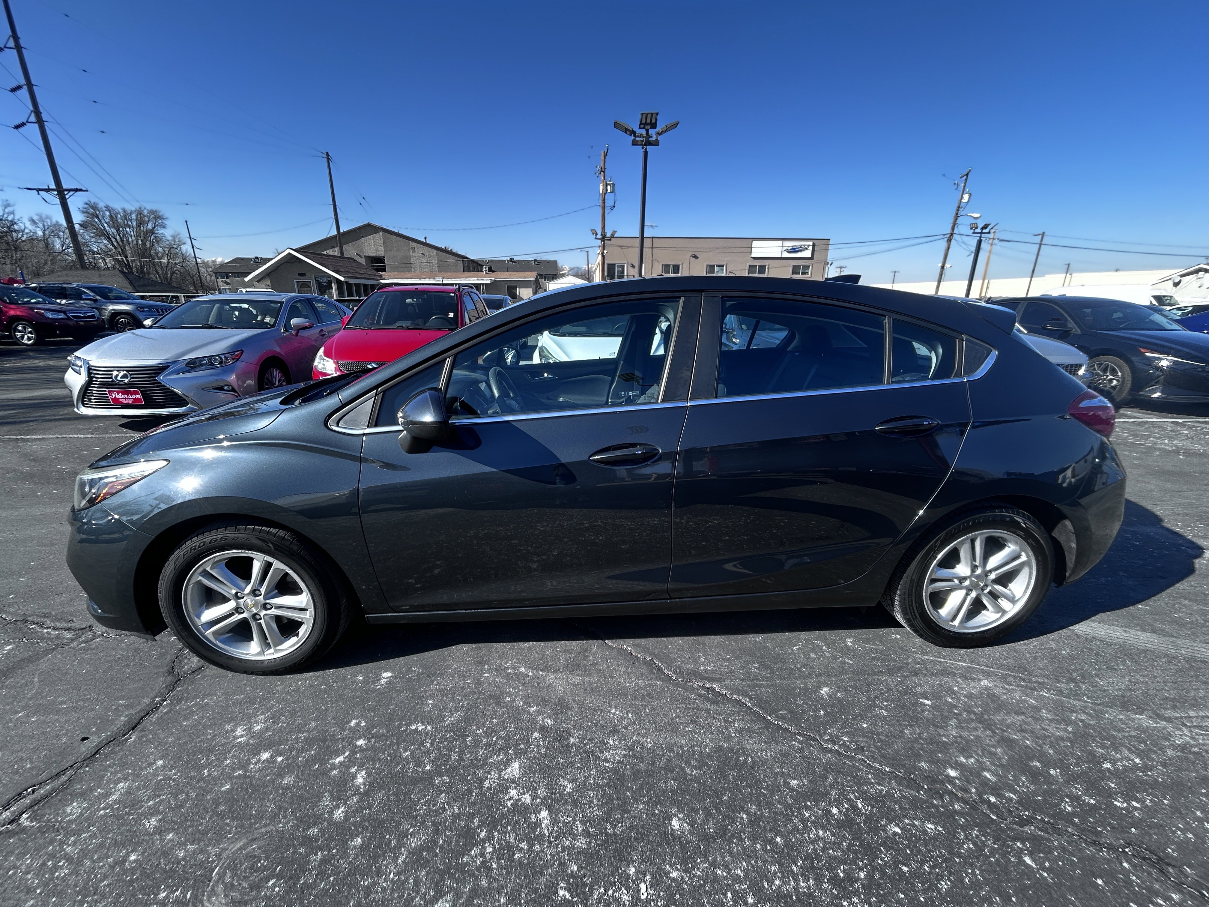 Used 2017 Chevrolet Cruze LT w/ Sun And Sound Package image 5