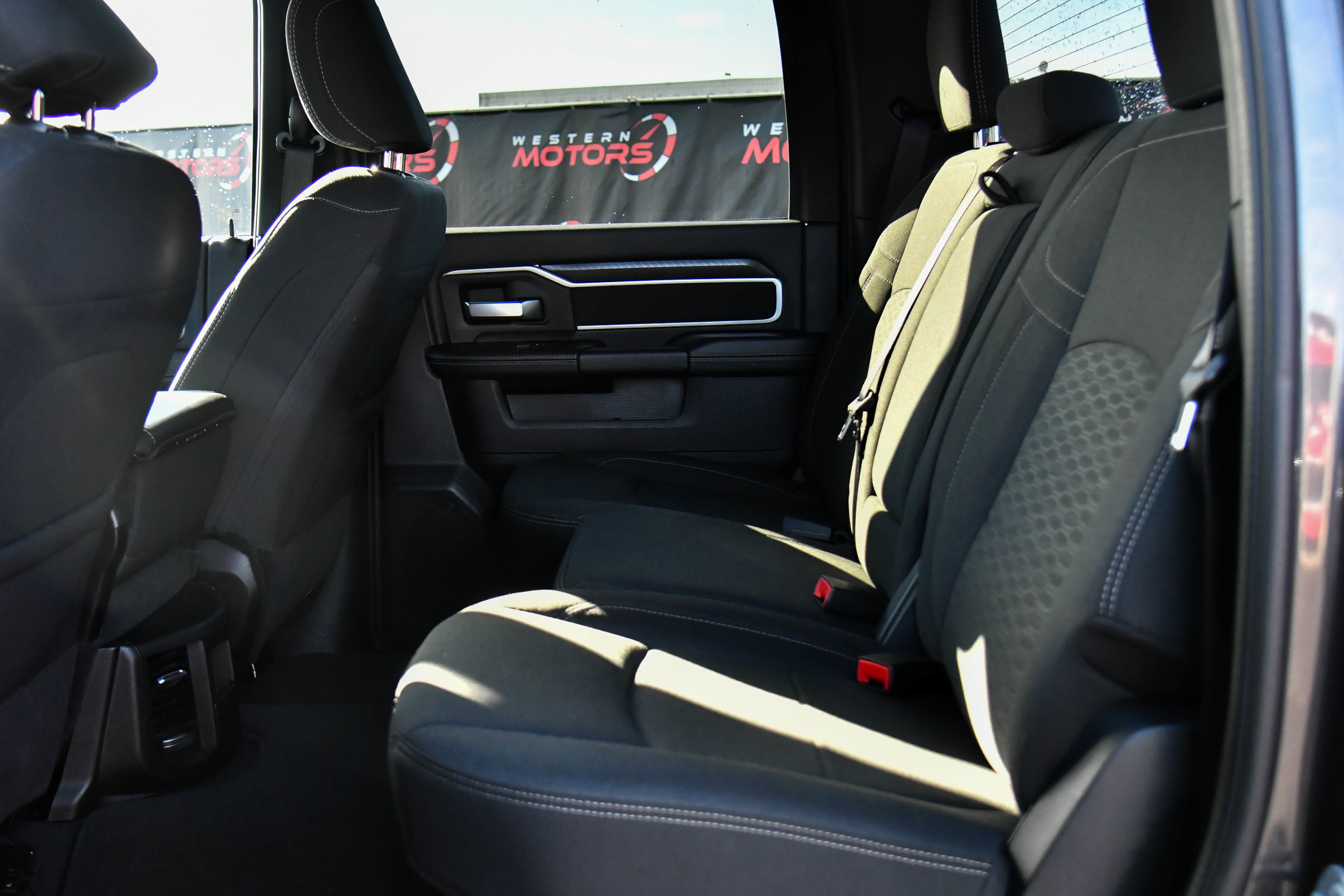 Used 2025 RAM 2500 Big Horn image 39