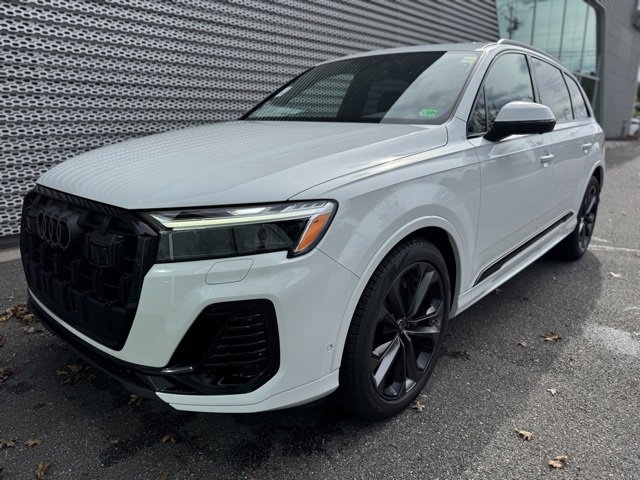 New 2025 Audi Q7 3.0T Premium Plus
