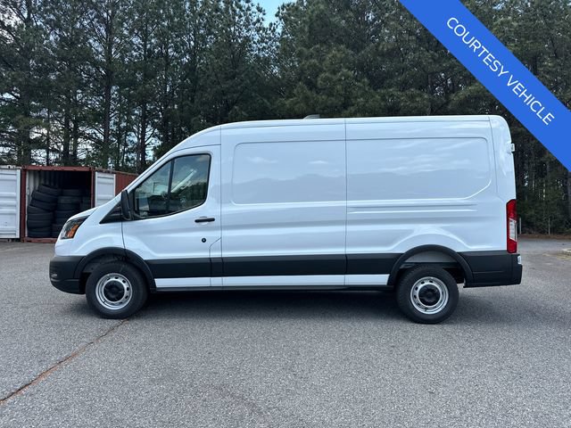 New 2026 Ford Transit 250 148 Medium Roof w/ Load Area Protection Package RWD image 4
