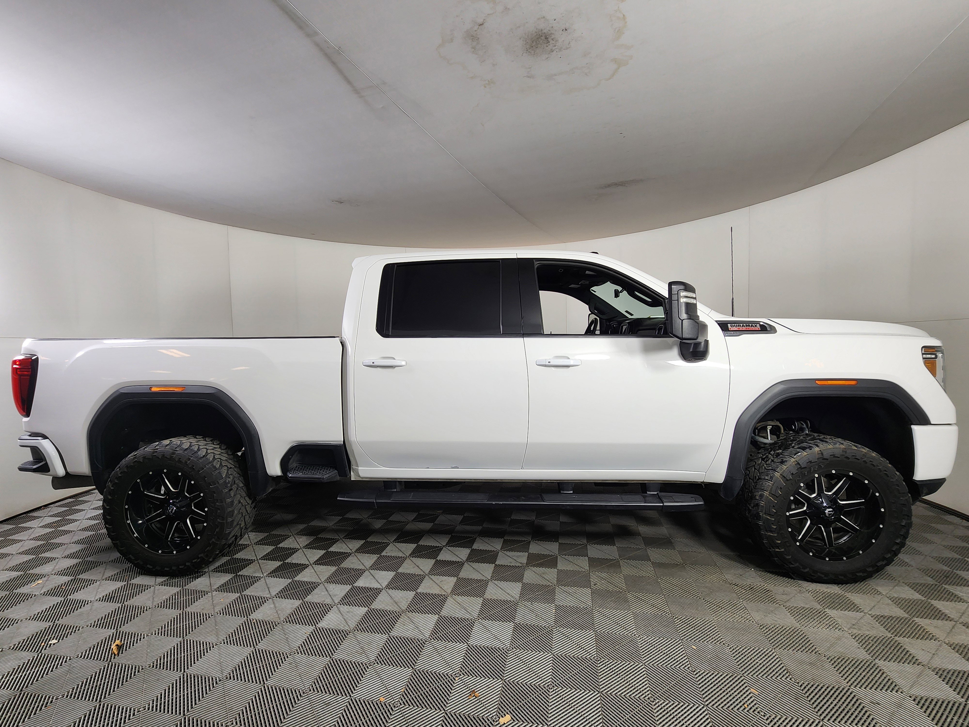 Used 2020 GMC Sierra 2500 AT4 w/ AT4 Premium Package image 8