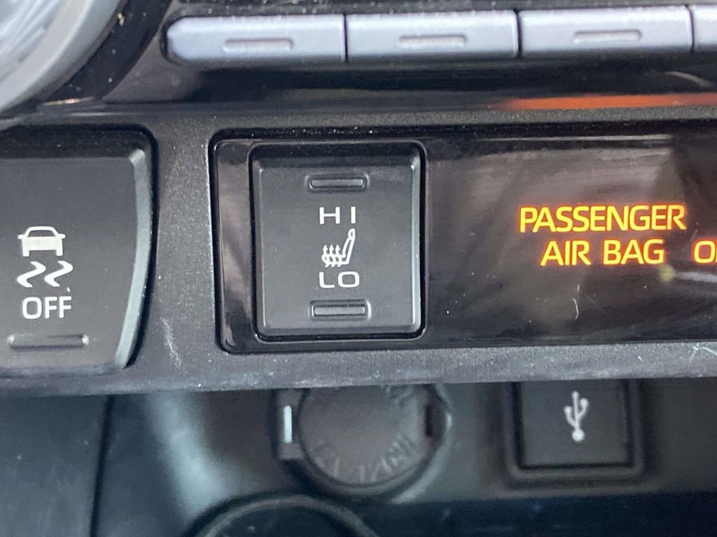 Used 2021 Toyota RAV4 XSE image 15