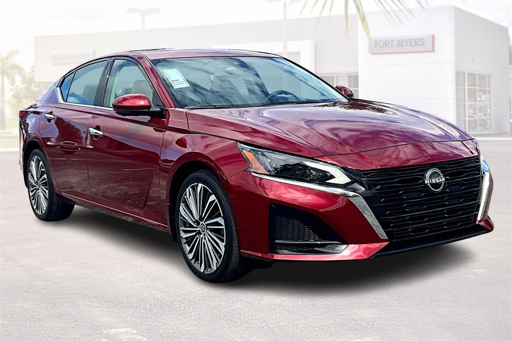 Used 2024 Nissan Altima 2.5 SL