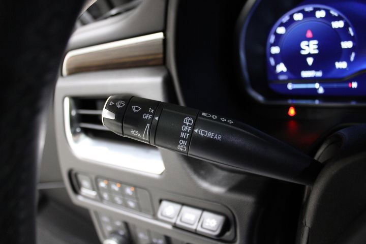 Used 2023 Chevrolet Tahoe High Country AWD/4WD image 41