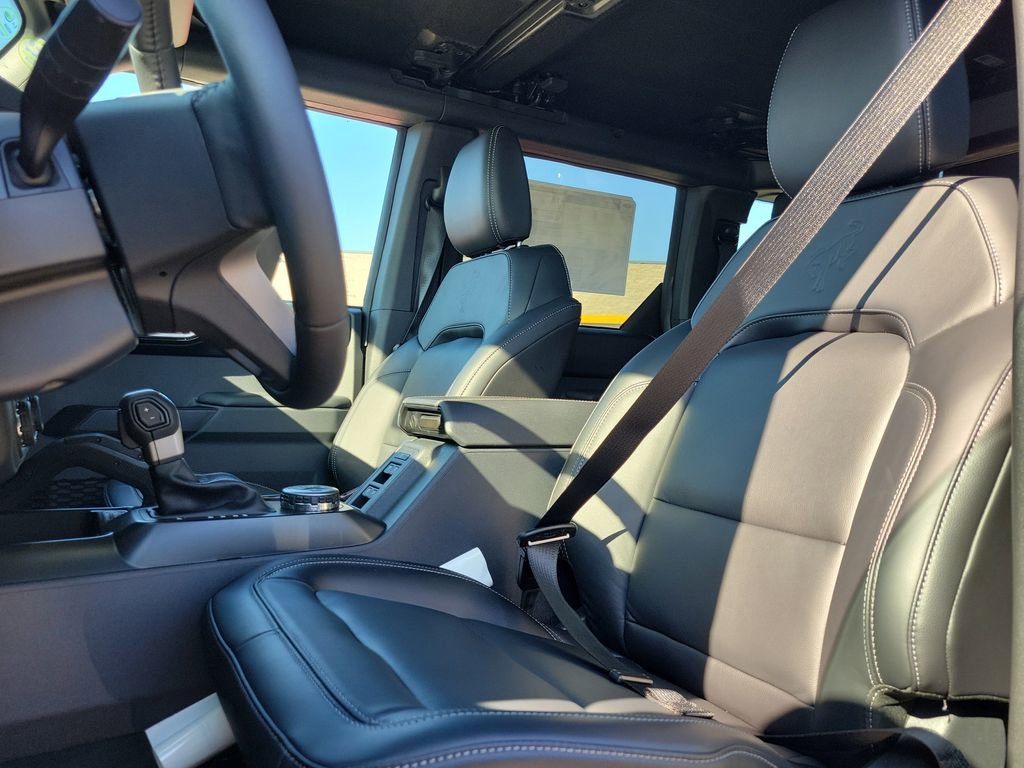 New 2025 Ford Bronco Outer Banks w/ Sasquatch Package image 16