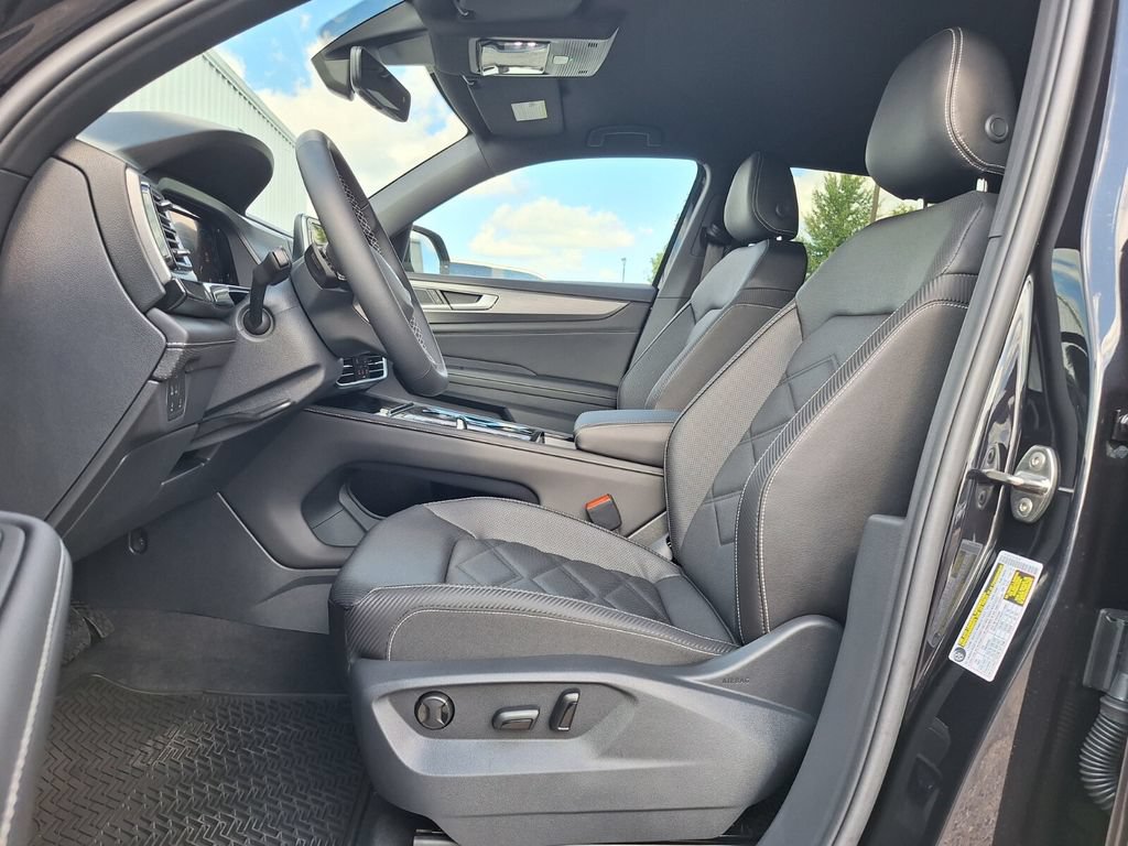 New 2026 Volkswagen Atlas Cross Sport SE FWD image 11