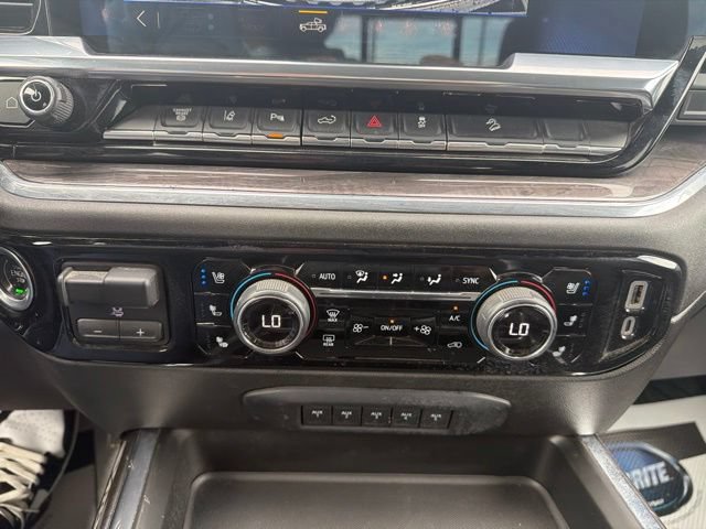 Used 2024 Chevrolet Silverado 2500 LTZ w/ LTZ Convenience Package AWD/4WD image 27