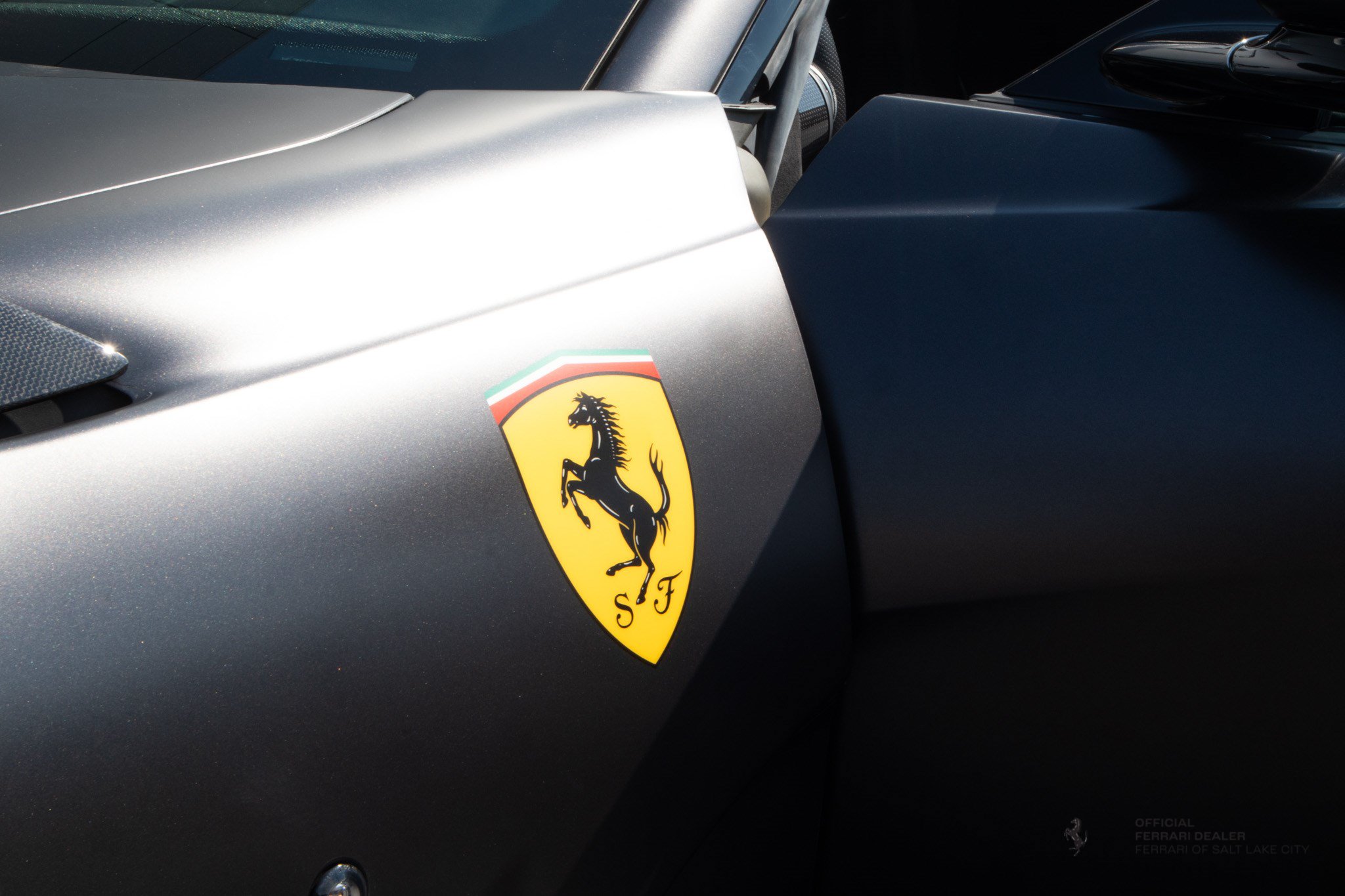 Used 2023 Ferrari 812 Competizione RWD image 2