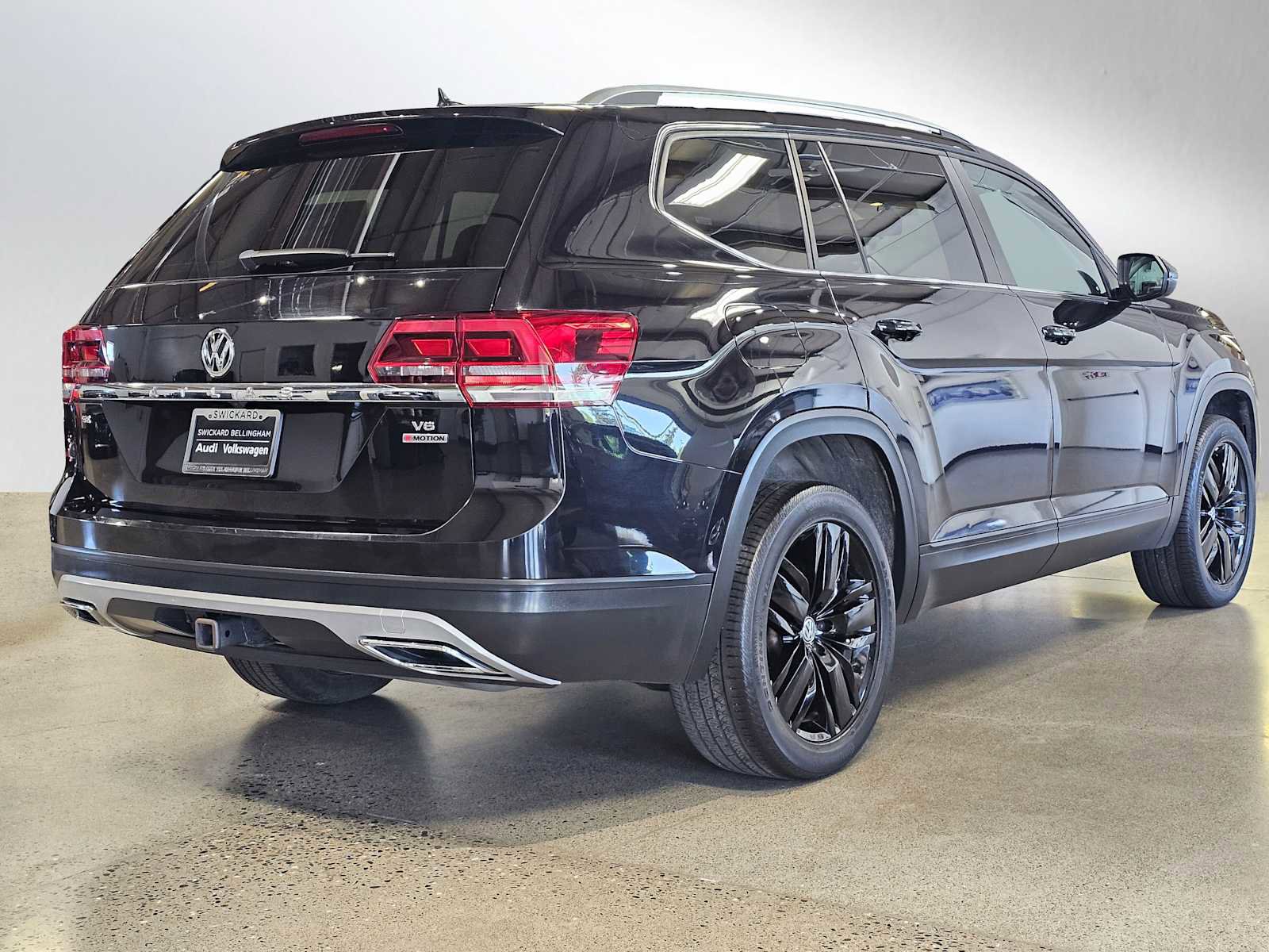 Used 2018 Volkswagen Atlas SE AWD/4WD image 3