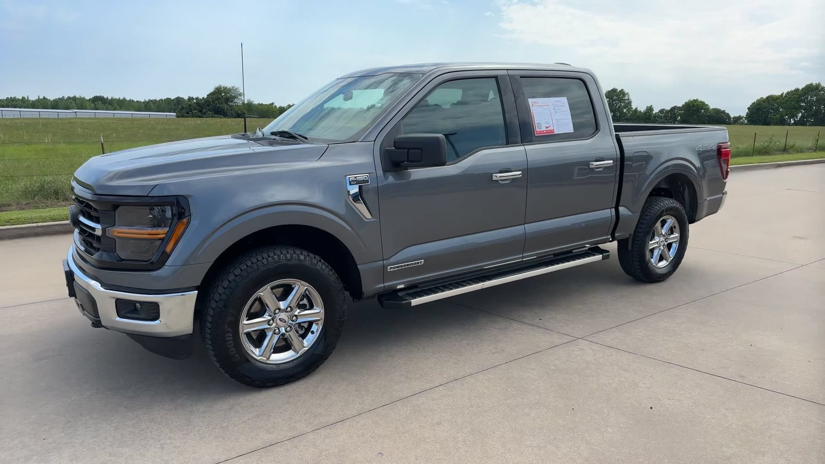 Used 2025 Ford F150 XLT w/ Equipment Group 301A Standard AWD/4WD image 4
