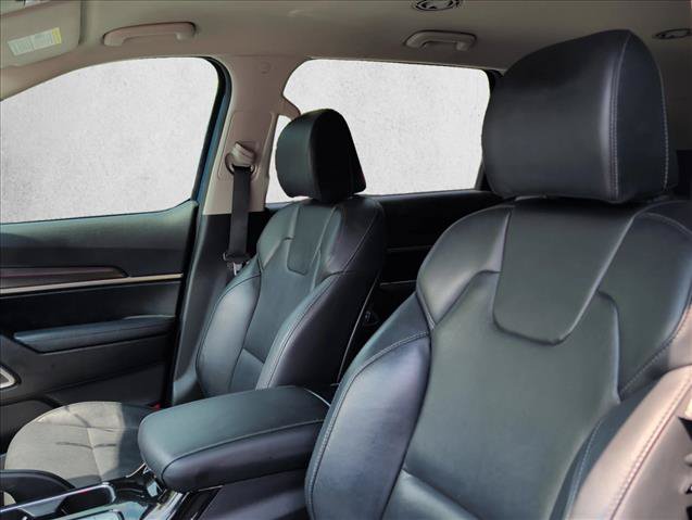 Used 2023 Kia Telluride S AWD/4WD image 11