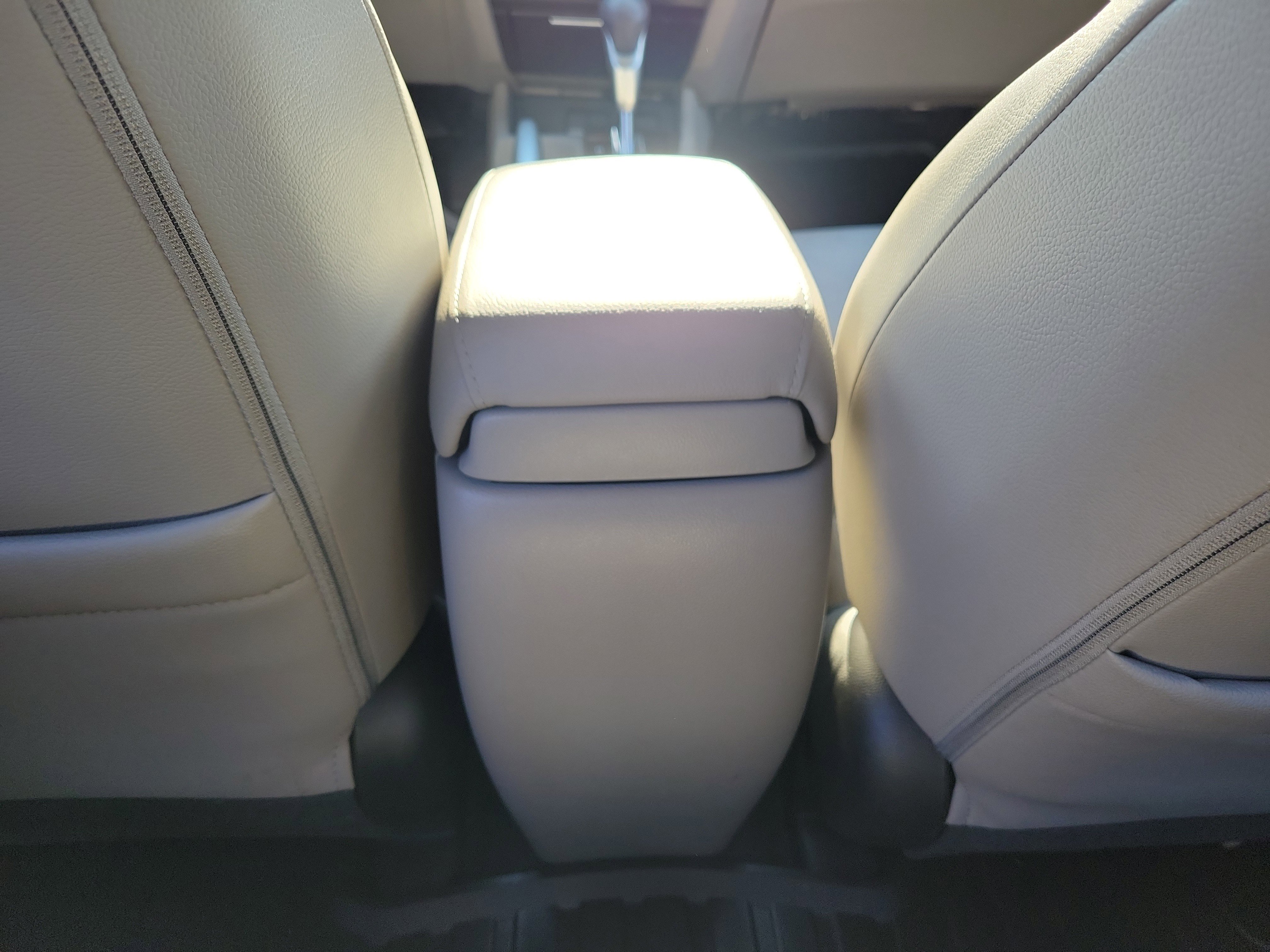 Used 2015 Honda Civic Hybrid Sedan image 11