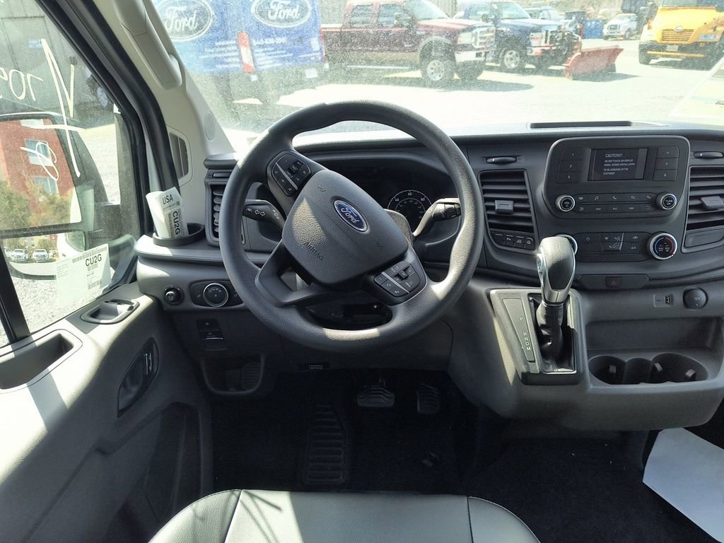 New 2025 Ford Transit 250 Low Roof image 27