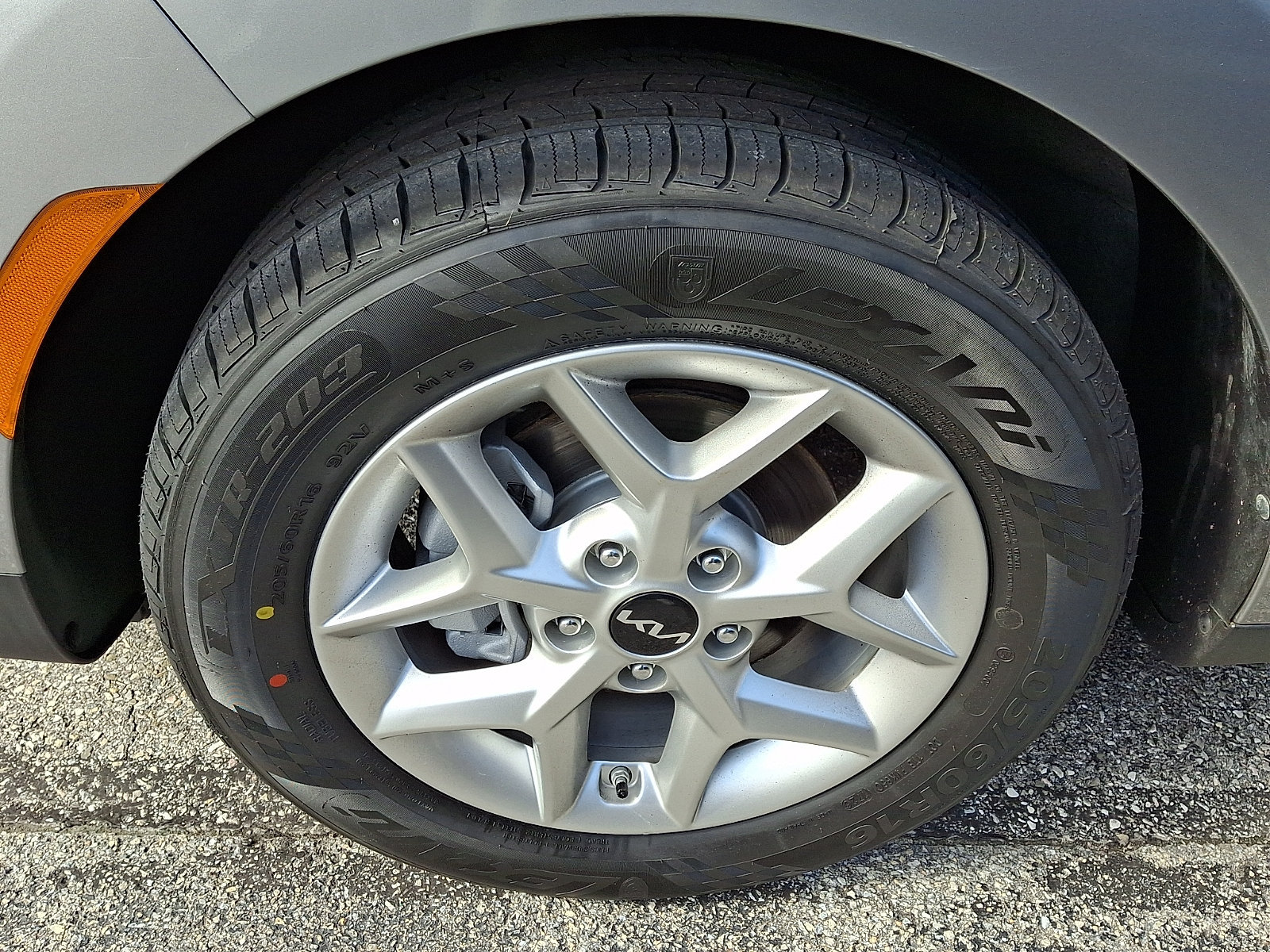 Certified 2023 Kia Soul LX w/ LX Technology Package FWD image 6