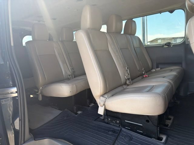Used 2018 Nissan NV 3500 SL RWD image 12