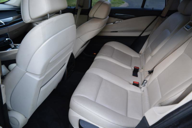 Used 2010 BMW 535i Gran Turismo image 12