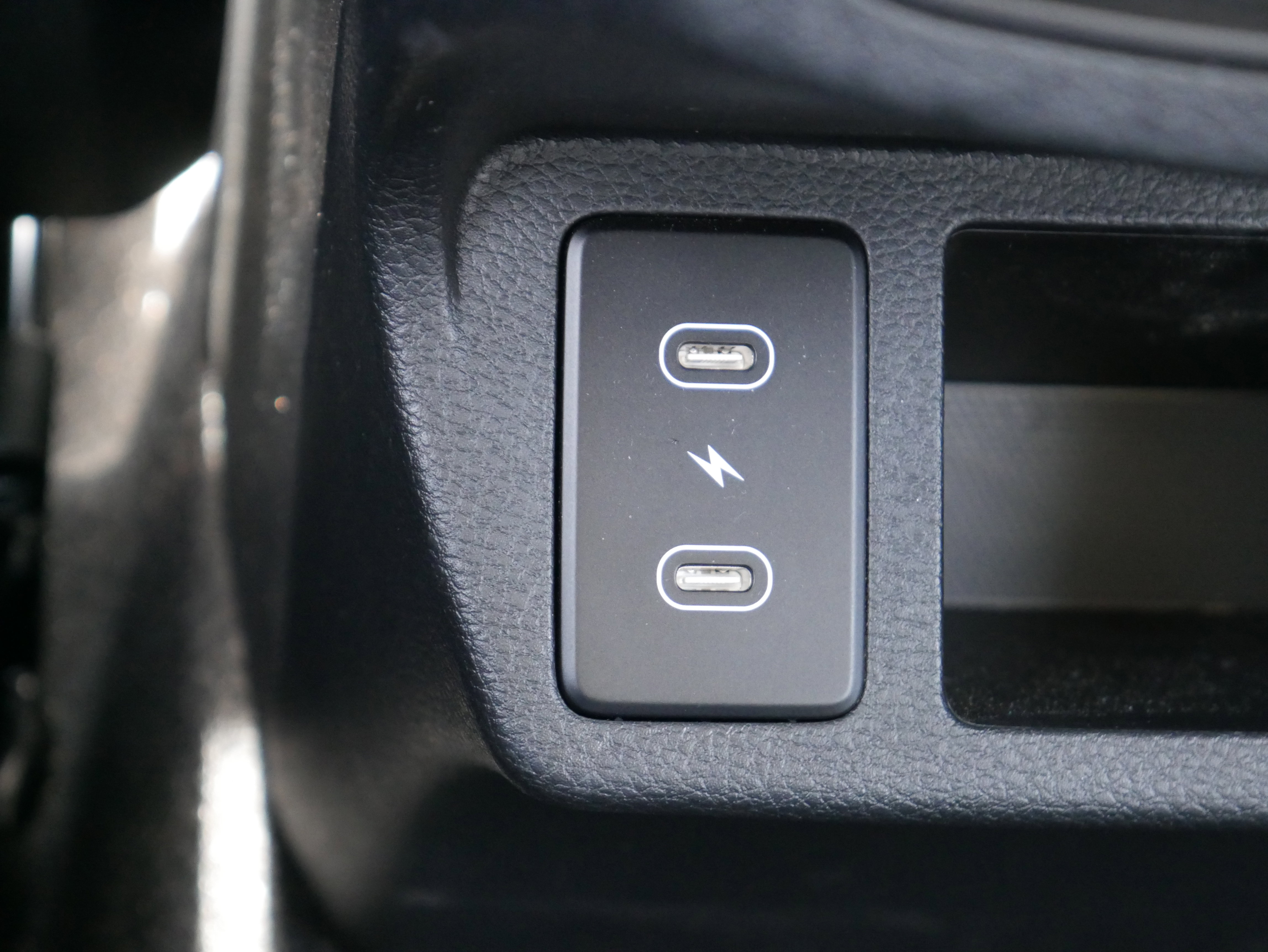Certified 2025 Kia Seltos S AWD/4WD image 15