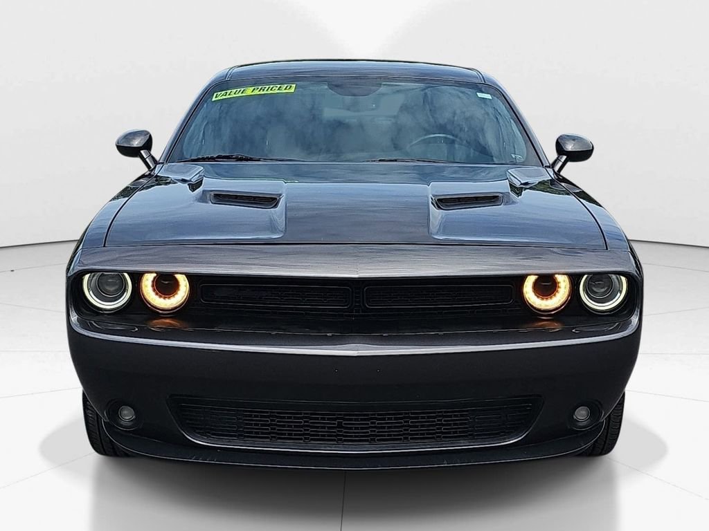 Used 2019 Dodge Challenger SXT w/ Blacktop Package RWD image 12