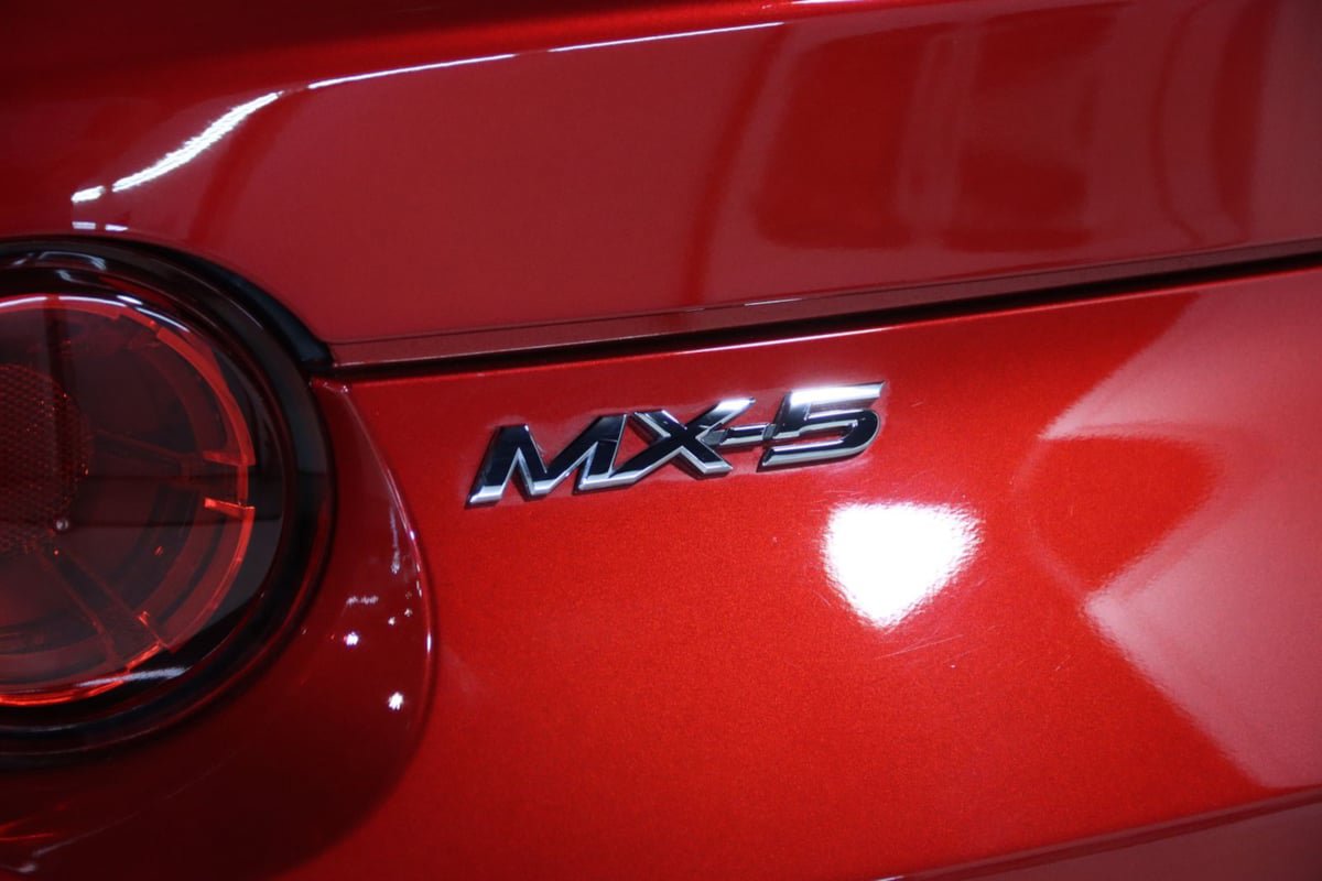 Used 2016 MAZDA MX-5 Miata Grand Touring RWD image 19