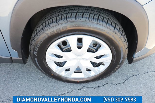 Used 2023 Toyota Corolla Cross L image 23
