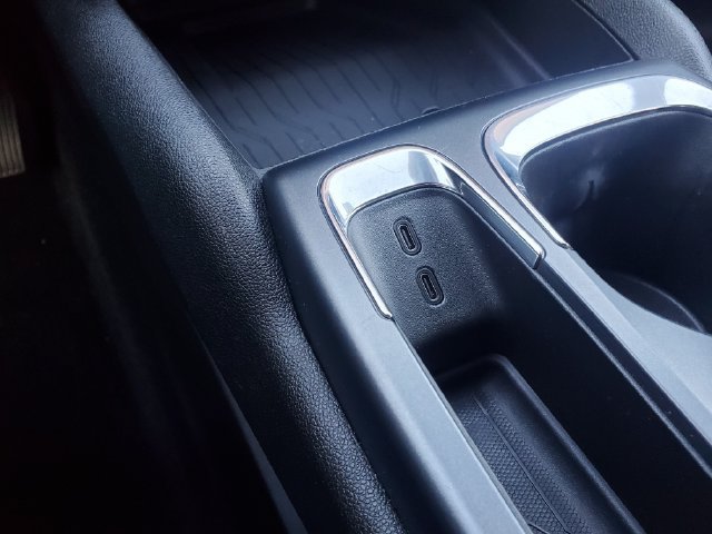 Certified 2025 Chevrolet Equinox EV LT FWD image 32