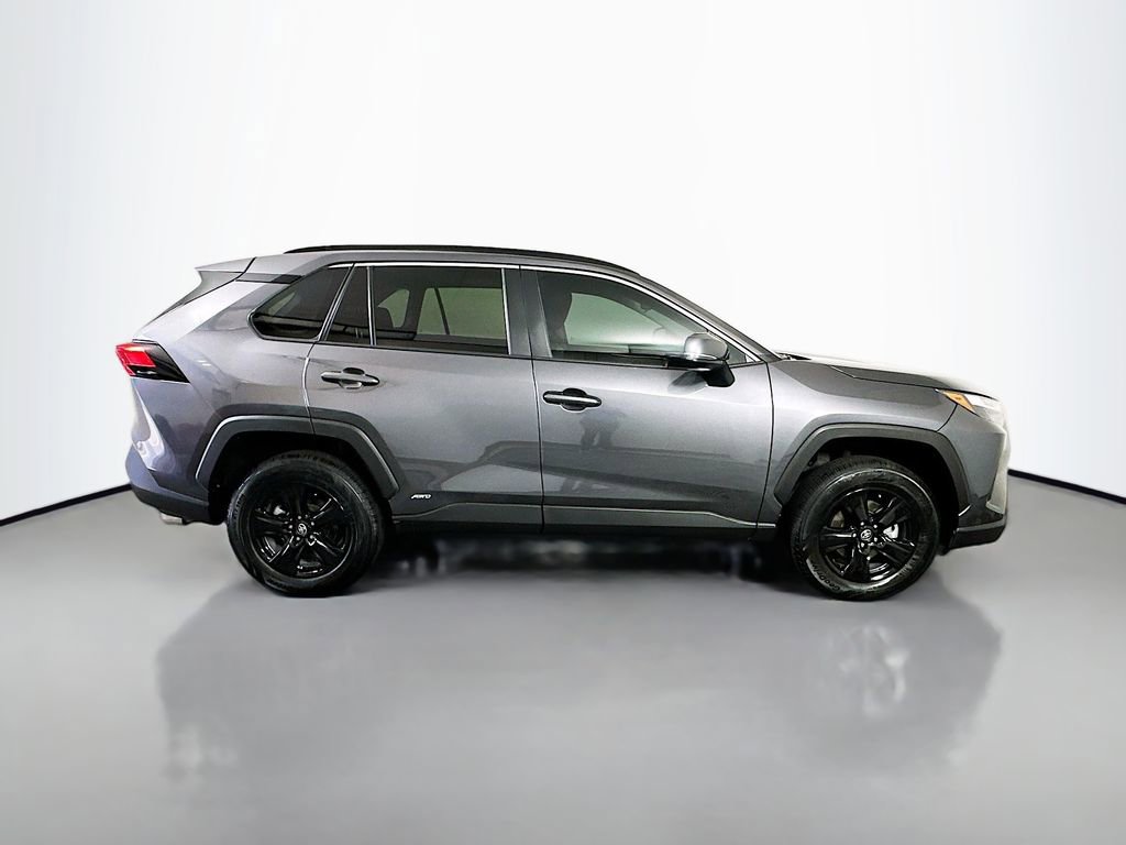 Certified 2022 Toyota RAV4 XLE w/ Convenience Package AWD/4WD image 4