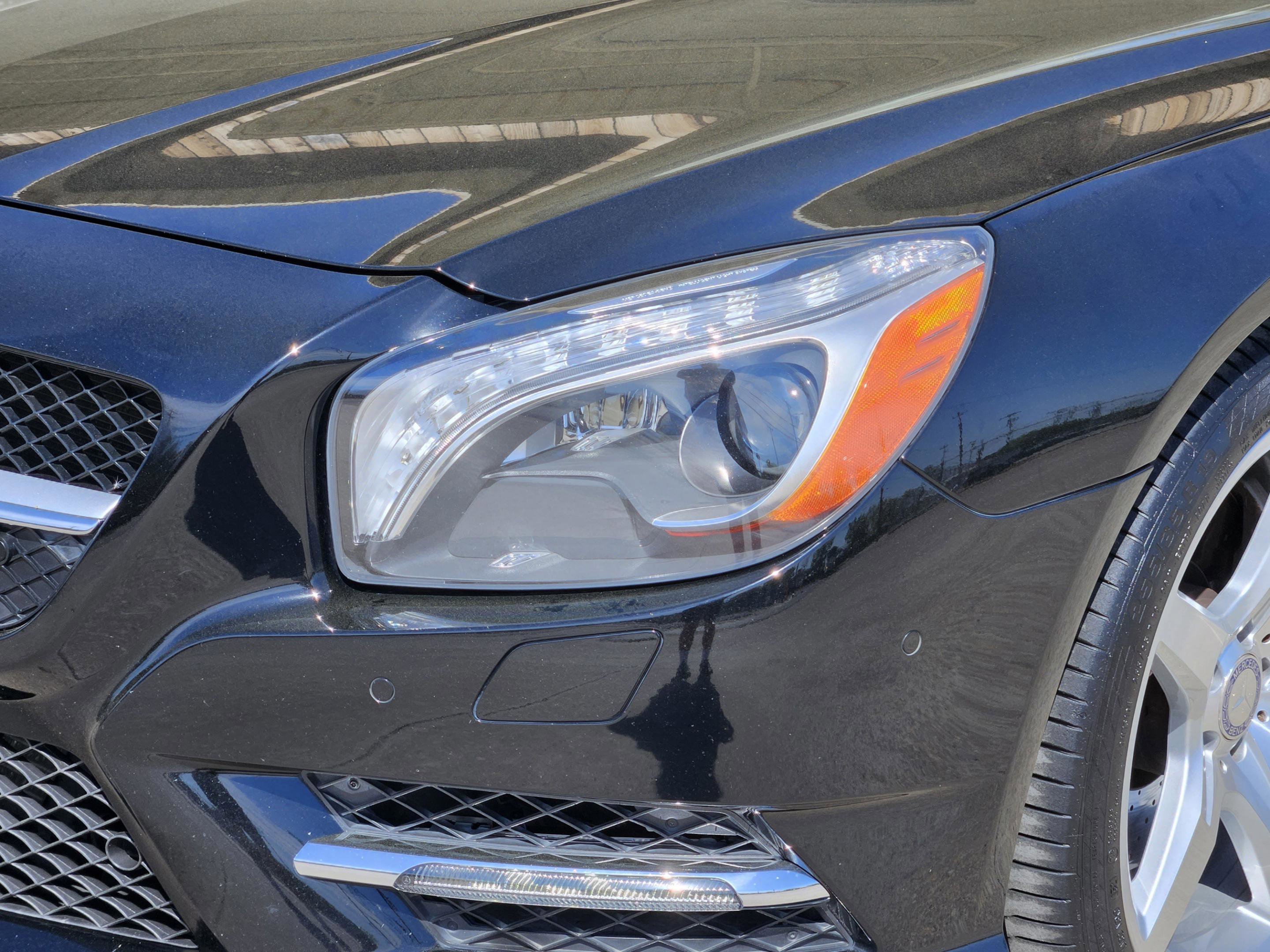 Used 2015 Mercedes-Benz SL 550 image 9