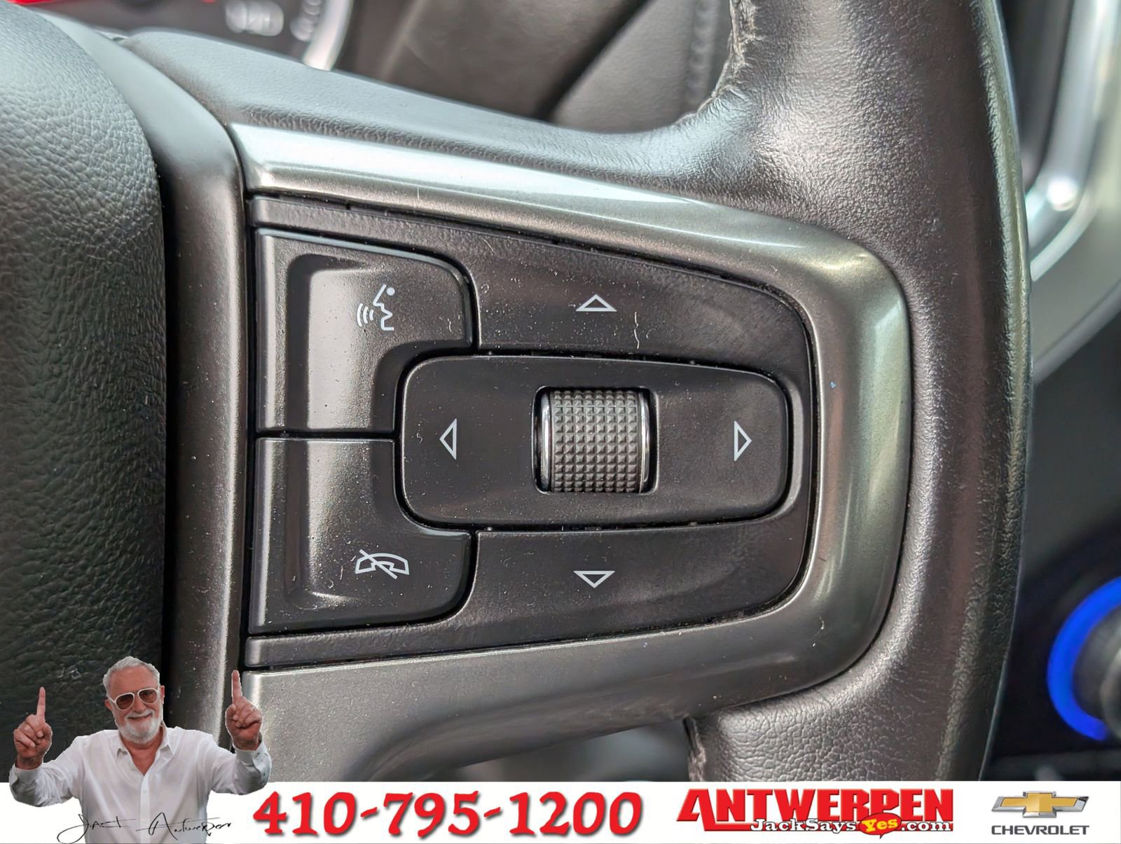 Used 2020 Chevrolet Silverado 1500 RST image 24