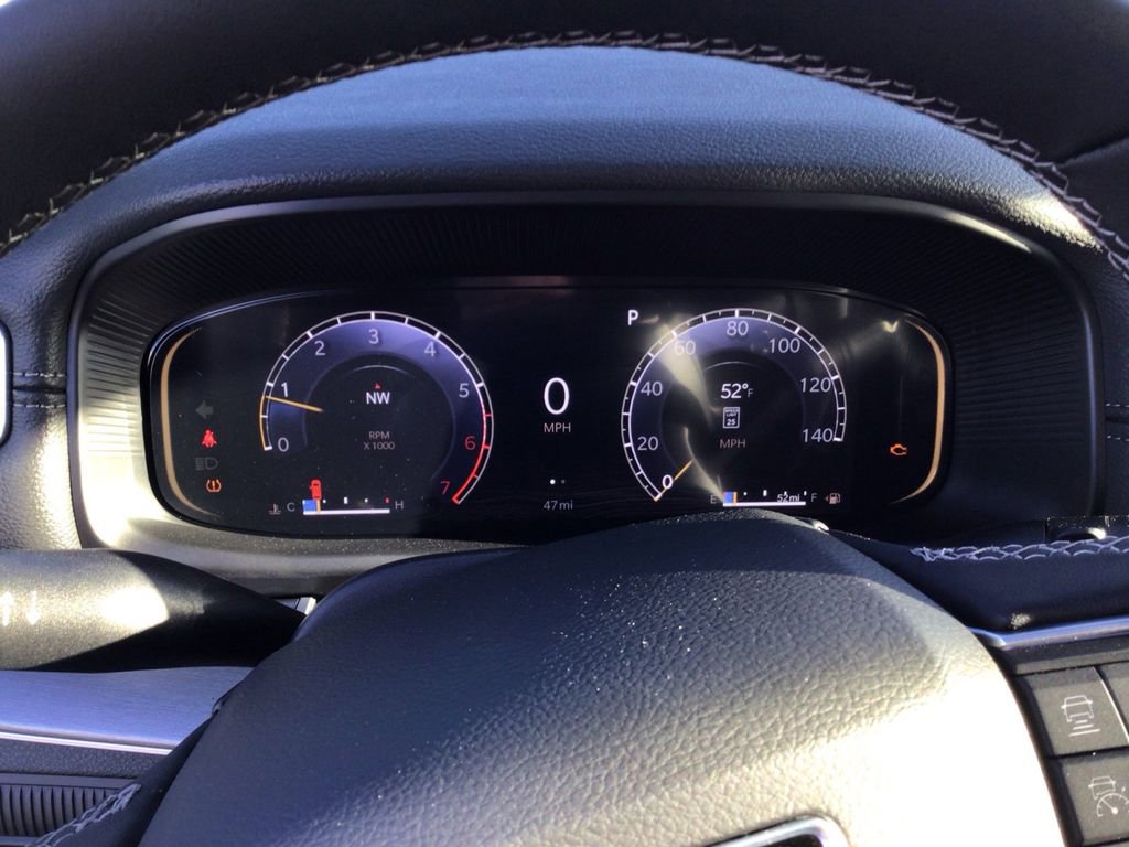 Used 2025 Jeep Wagoneer L Series III w/ Premium Group I AWD/4WD image 14