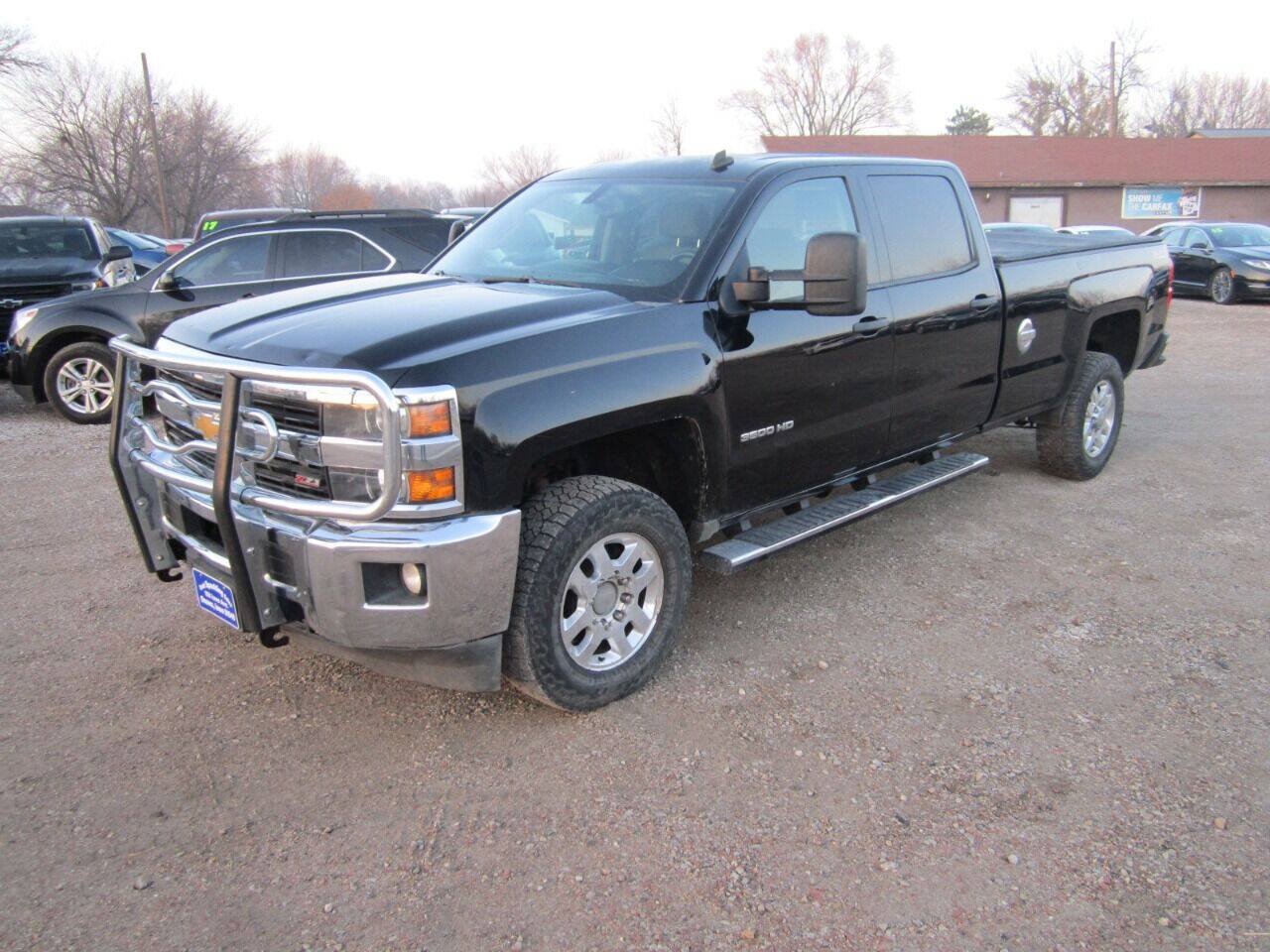 Used 2015 Chevrolet Silverado 3500 LT w/ LT Convenience Package AWD/4WD image 3
