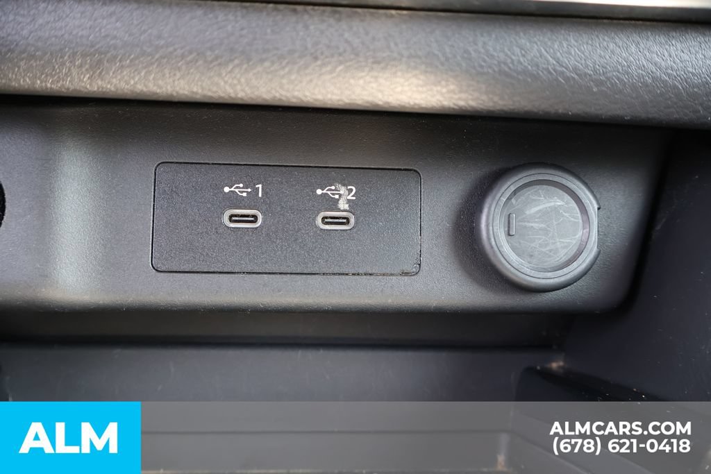 Used 2024 Nissan Rogue SV FWD image 33
