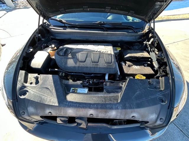 Used 2018 Jeep Cherokee Limited w/ Technology Group image 31