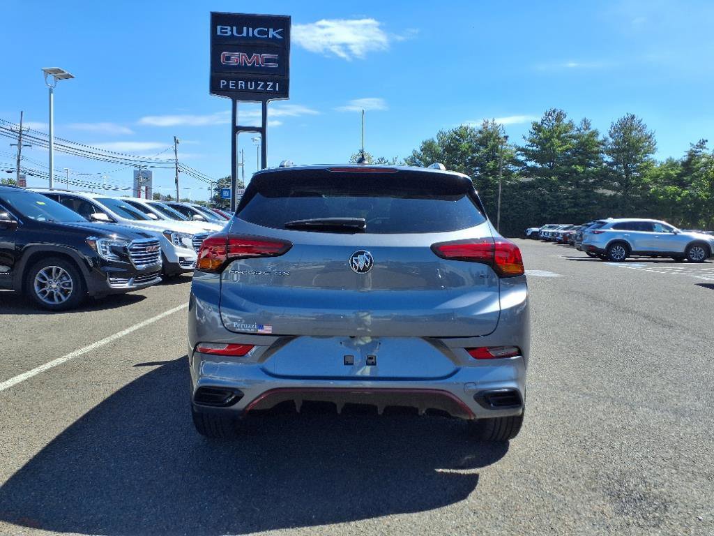 Certified 2022 Buick Encore GX Preferred w/ Sport Touring Package image 3