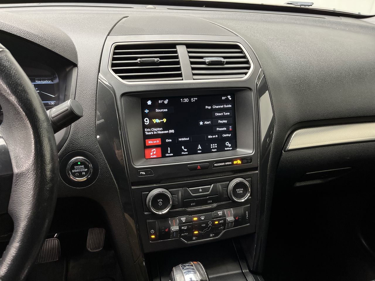 Used 2018 Ford Explorer XLT w/ Equipment Group 202A AWD/4WD image 19