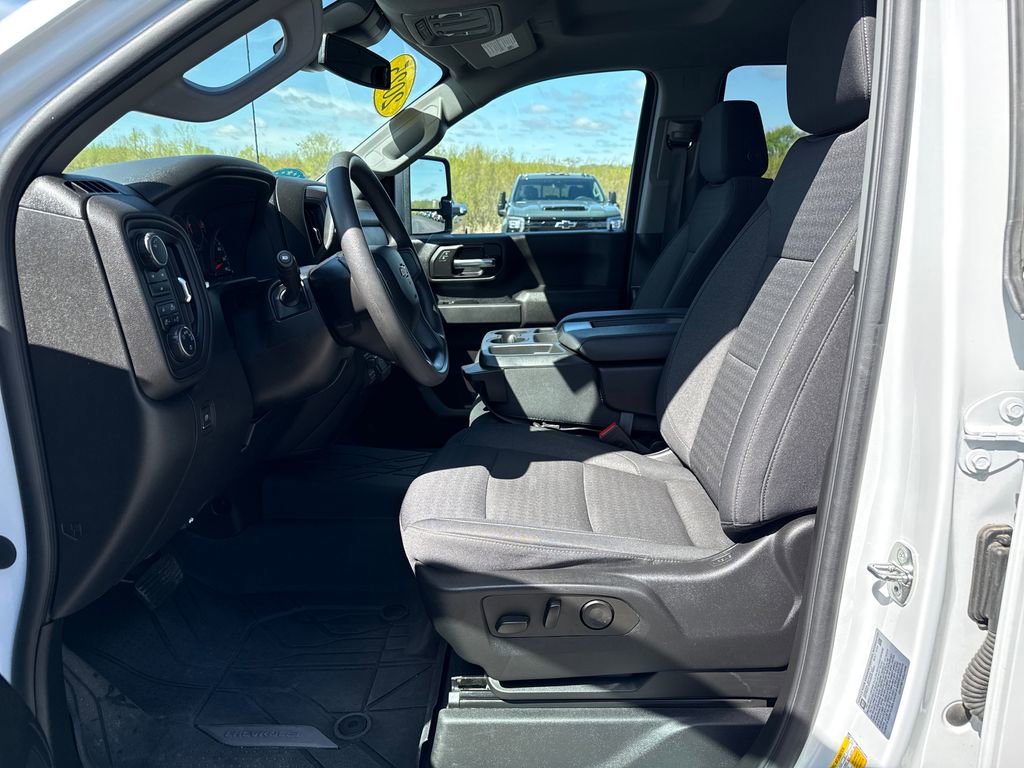 Certified 2024 Chevrolet Silverado 2500 Custom w/ Custom Value Package AWD/4WD image 26