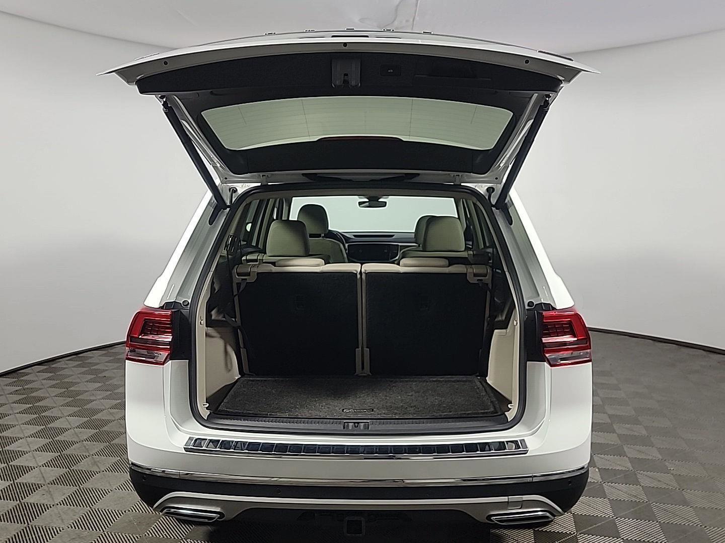 Used 2019 Volkswagen Atlas SEL image 8