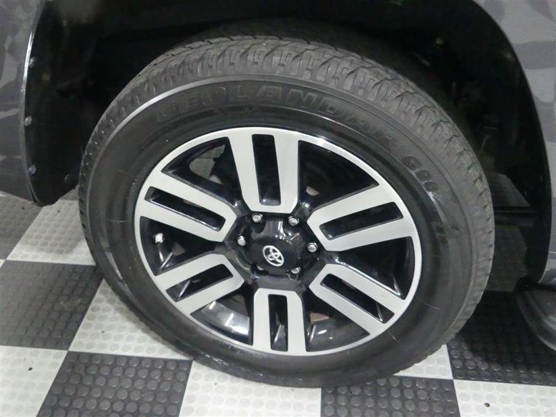 Used 2020 Toyota 4Runner Limited AWD/4WD image 16